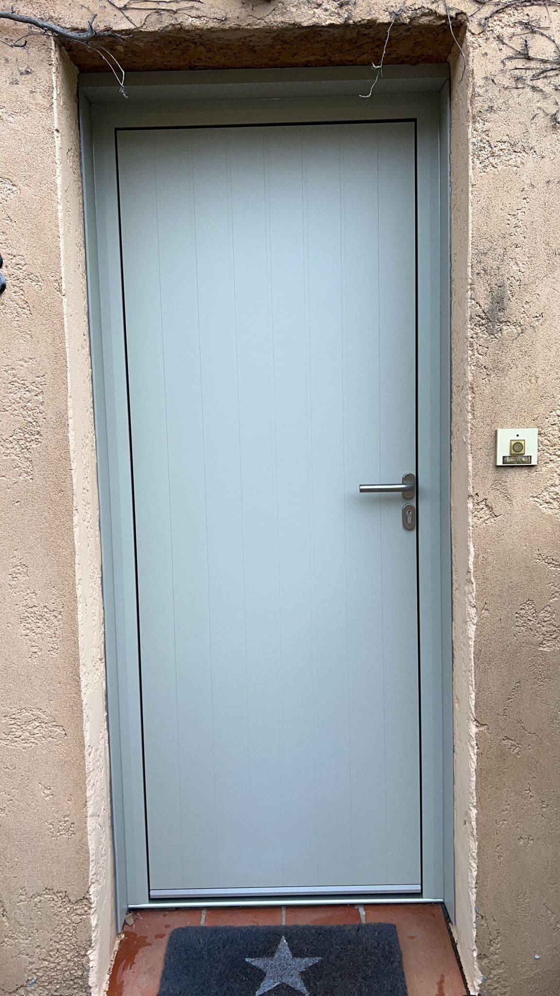 Porte aluminium à La Croix-Valmer 