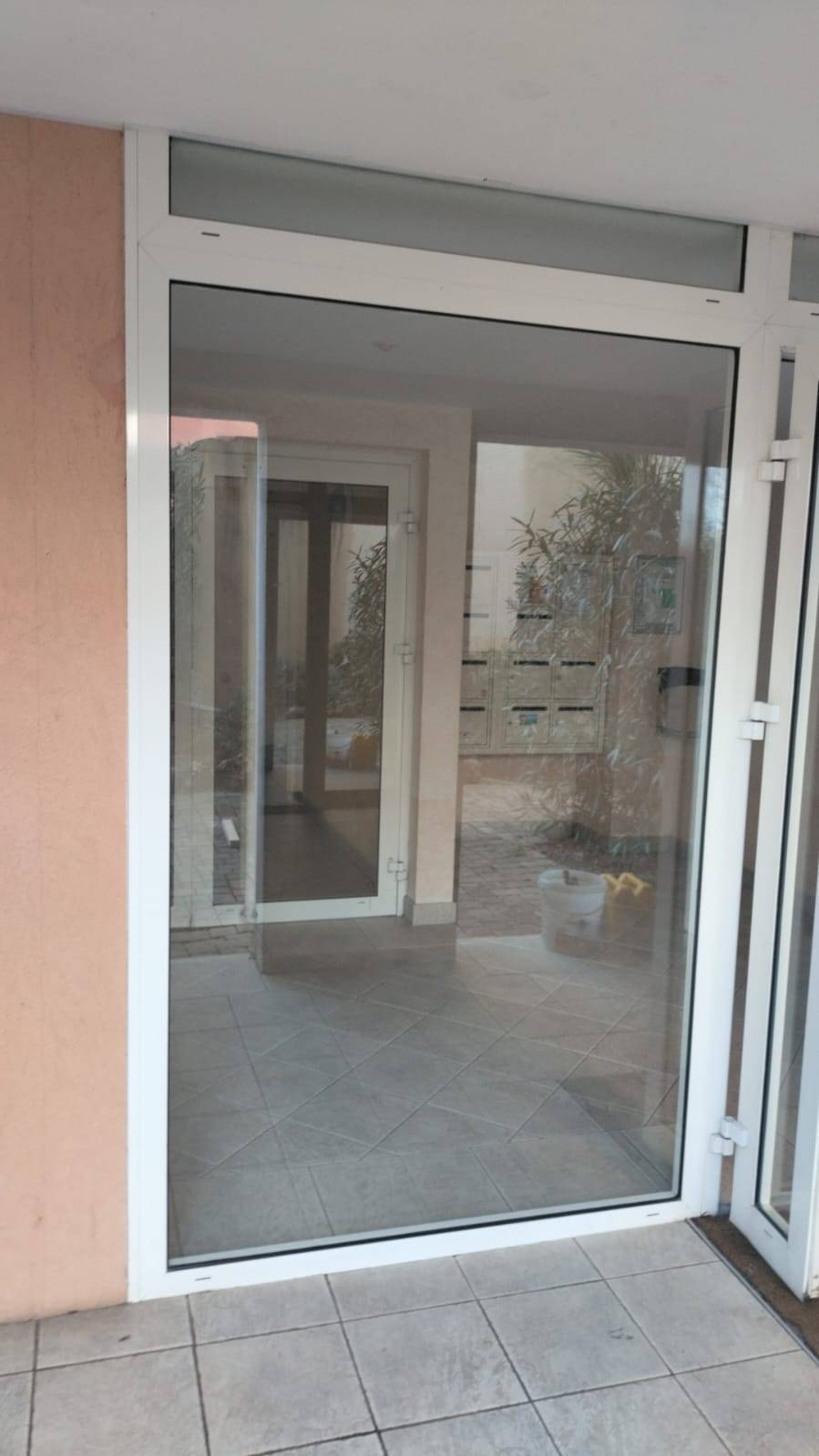 Remplacement de vitrage à l'identique à Cogolin 