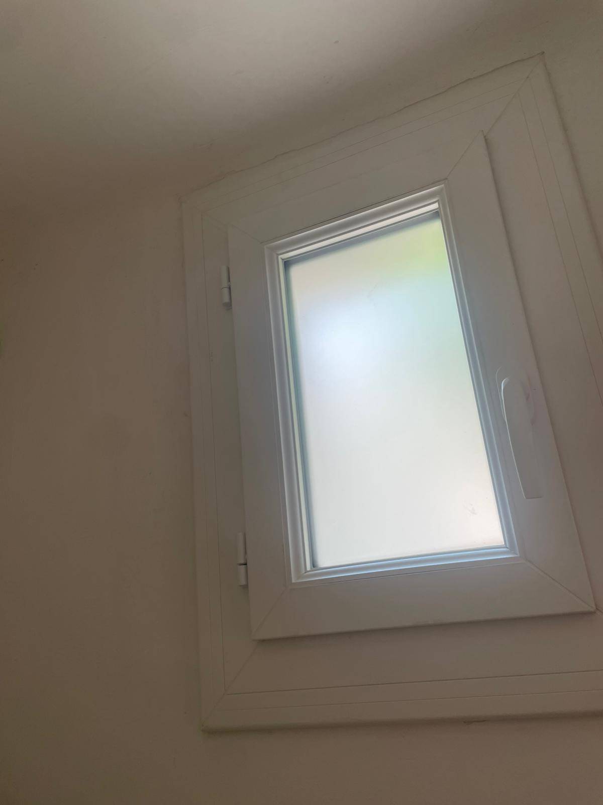 Fourniture et pose en rénovation de menuiseries en PVC à Ramatuelle dans le Golfe de Saint-Tropez