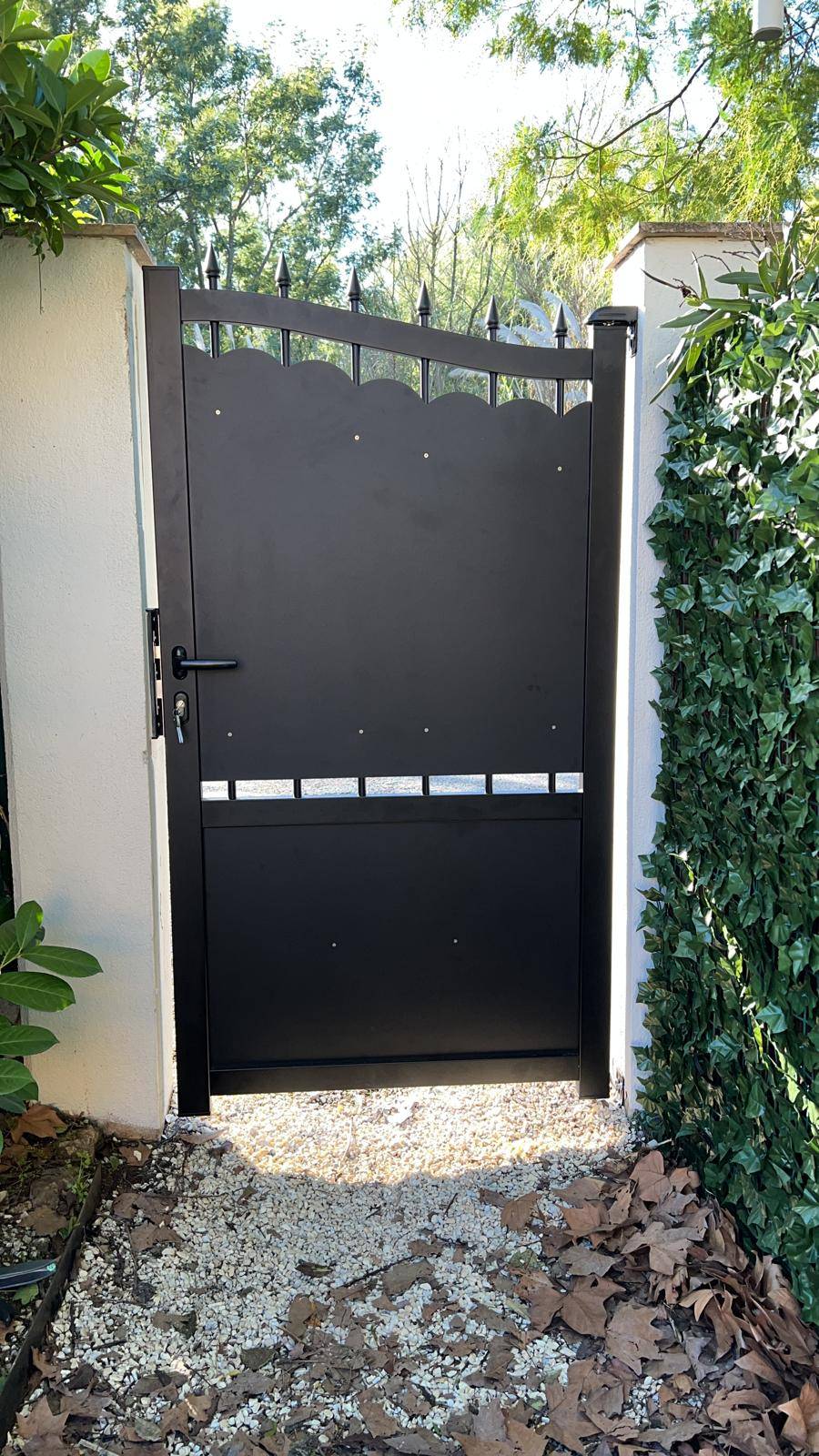 Portillon aluminium à Cogolin 