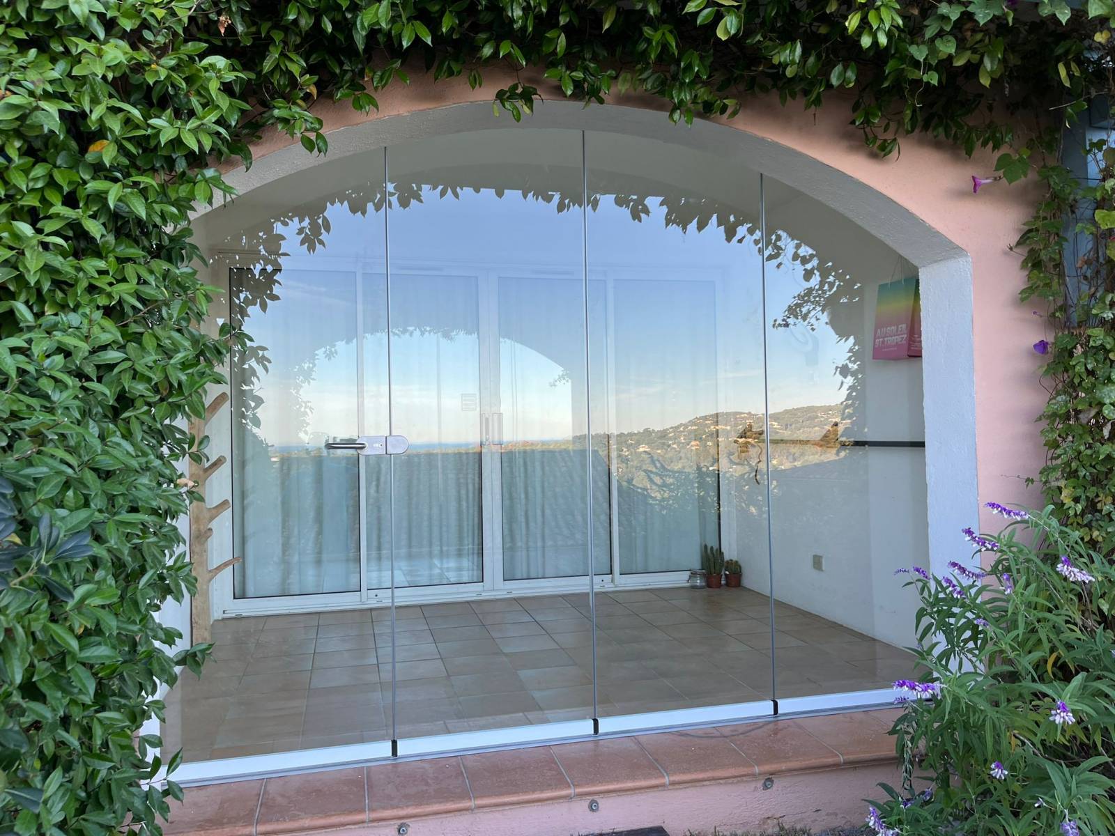 SF 25 - Châssis pivotant coulissant entièrement en verre SUNFLEX