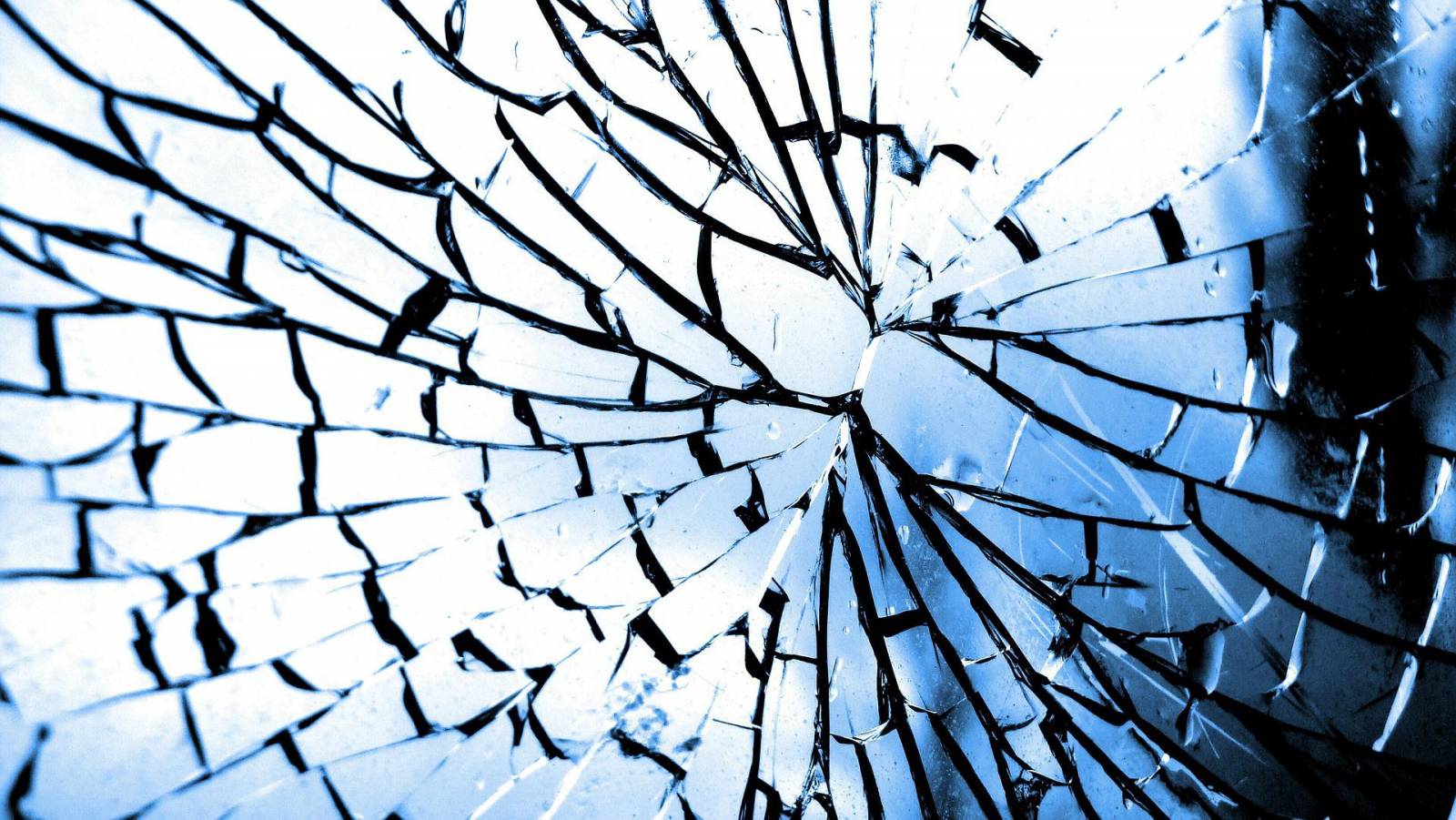 Dépannage pour bris de glace maison à Cogolin et alentours