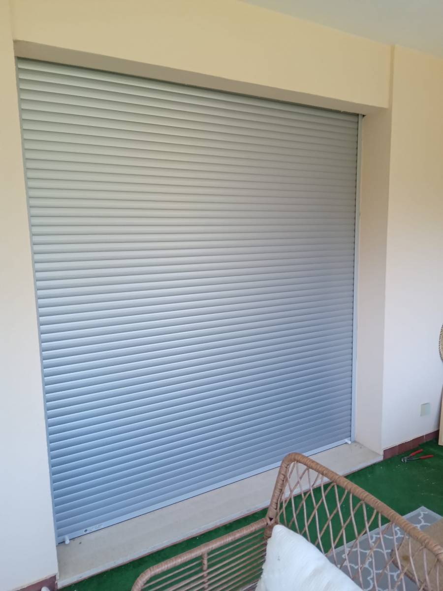 Volet roulant traditionnel en aluminium 