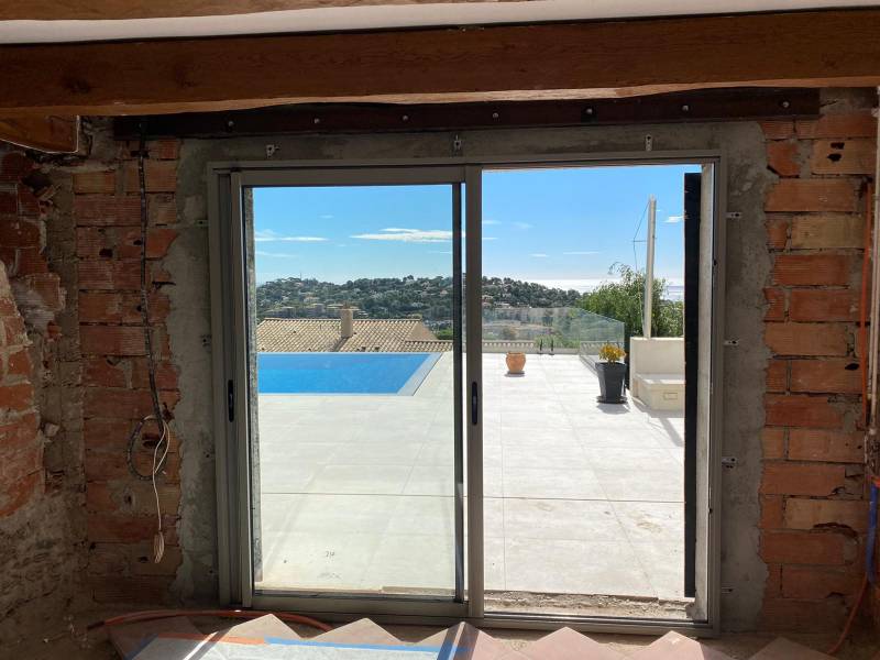 Rénovation de l'ensemble d'une maison, menuiseries extérieures à la Croix-Valmer dans le Golfe de Saint-Tropez