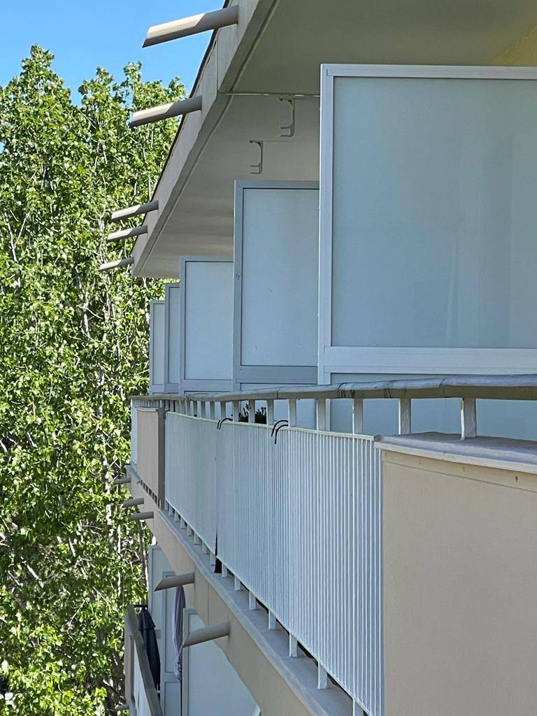 Remplacement de séparatifs de balcons sur l'ensemble d'une résidence située à Draguignan dans le Var