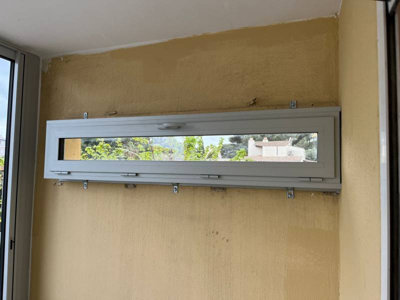 Installation de menuiseries en aluminium à Cavalaire-Sur-Mer dans le Golfe de Saint-Tropez