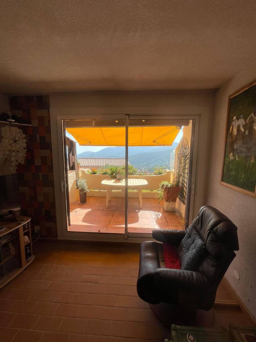 pose en rénovation d'un coulissant 2 vantaux à la Croix-Valmer