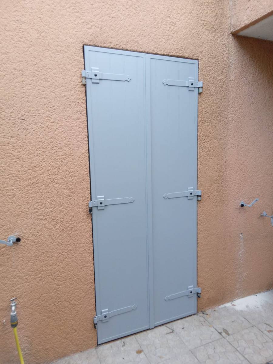 Volet isolant en aluminium à Grimaud 